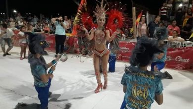 Photo of Fw: CON EL CORSODROMO DESBORDANTE DE PÚBLICO CASTELLI VIVIÓ LA ÚLTIMA NOCHE DE LOS CARNAVALES DEL IMPENETRABLE