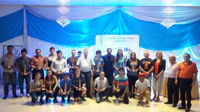 Photo of Fw: EL MUNICIPIO DE CASTELLI RECONOCIÓ A DEPORTISTAS DE LAS DIFERENTES DISCIPLINAS