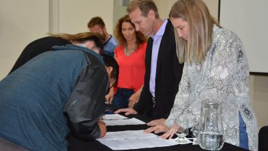 Photo of Fwd: IMPORTANTE | Se entregaron 51 becas para estudiantes sunchalenses