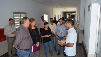 Photo of Fw: «LAS PUERTAS DEL HOSPITAL SE VAN A ABRIR PARA LA PARTICIPACIÓN COMUNITARIA Y PARA DAR RESPUESTA A LA GENTE» EXPRESÓ RUIZ COMO NUEVO DIRECTOR DE HOSPITAL