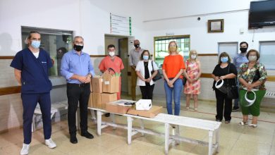 Photo of Fwd: ENTREGA DE EQUIPO SELLADOR PARA EL SERVICIO DE HEMOTERAPIA DEL HOSPITAL DE RAFAELA