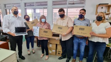 Photo of Fwd: RAFAELA: CALVO HIZO ENTREGA DE NETBOOKS A TRAVÉS DEL PROGRAMA NACIONAL JUANA MANSO