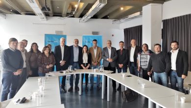 Photo of Fwd: CALVO Y MIRABELLA JUNTO A PRESIDENTES COMUNALES GESTIONAN EN NACIÓN OBRAS DE INFRAESTRUCTURA